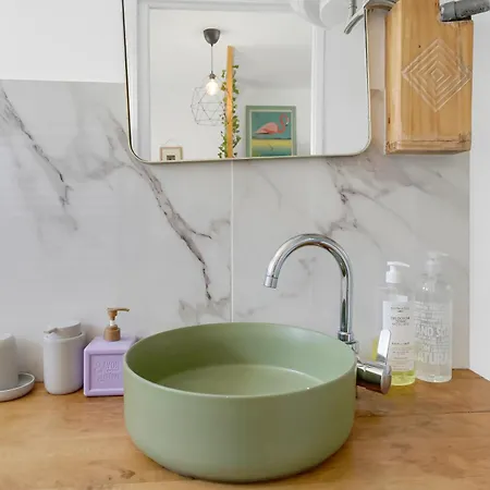 Jolie Maisonnette Paisible Lägenhet Le Pradet